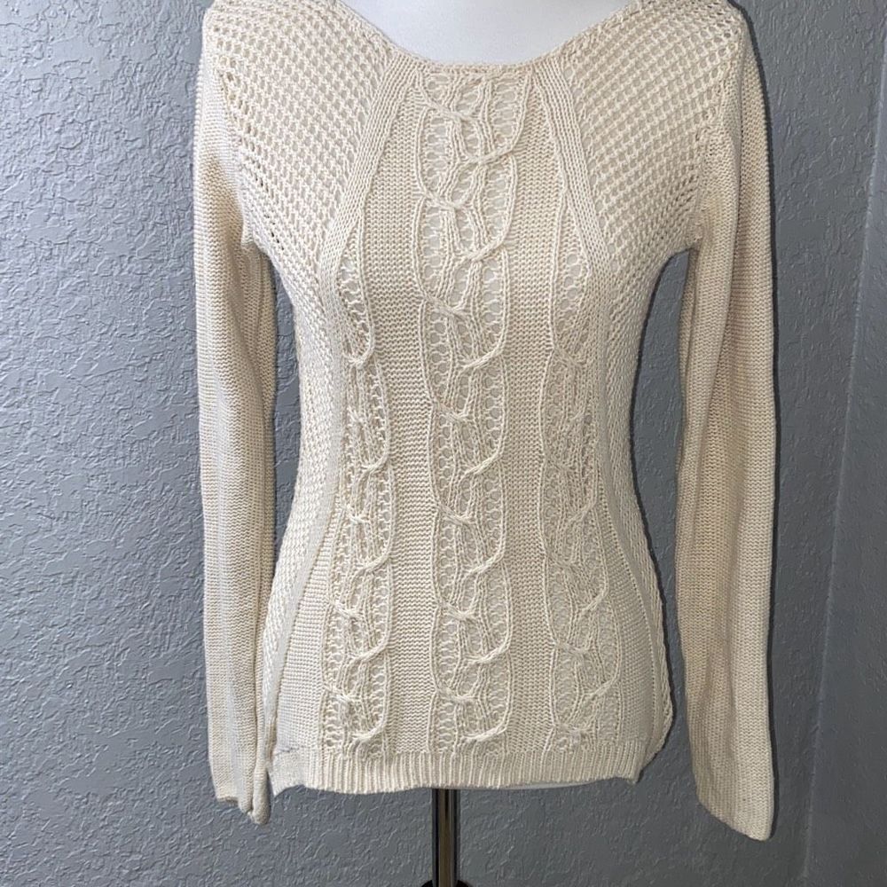 Between You and & Me cable knit soft fisherman style sweater Sz L